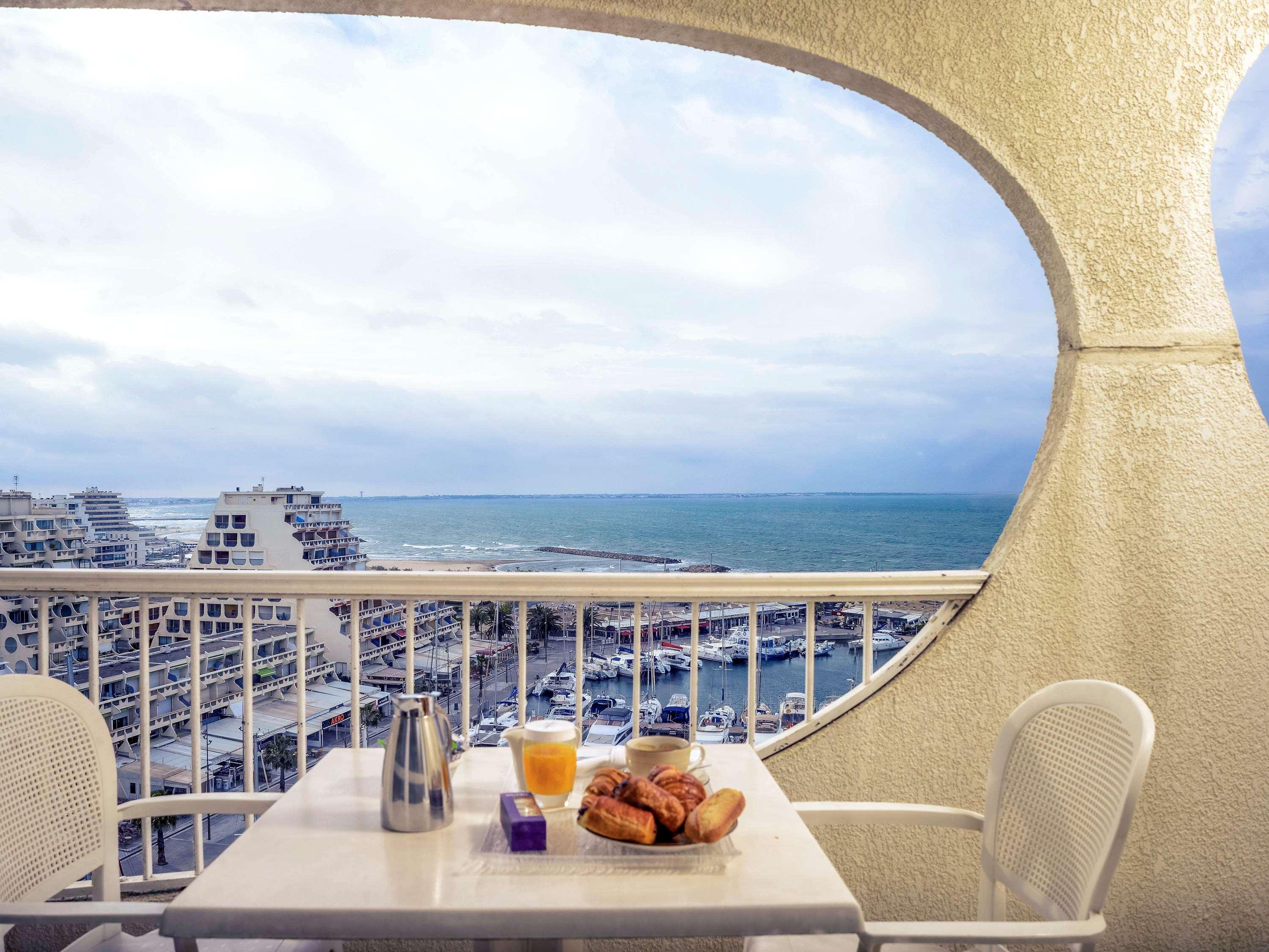 Hotel Mercure Port Motte 4*