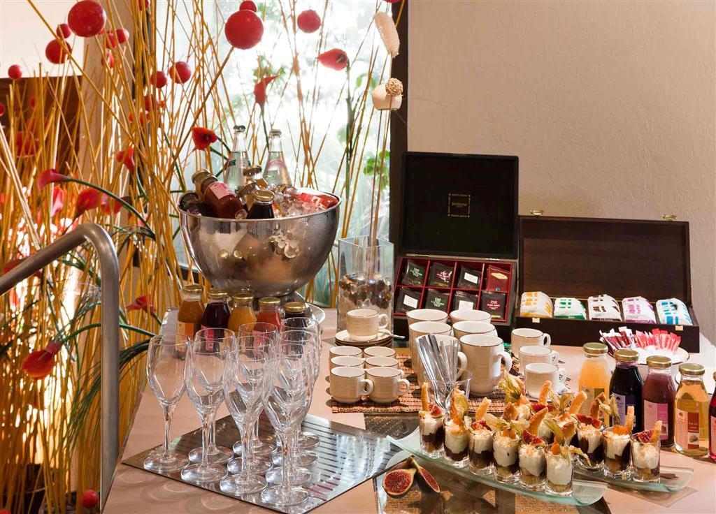 Mercure Port Motte Hotel 4*