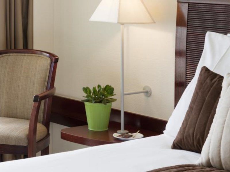 Mercure Port Motte Hotel